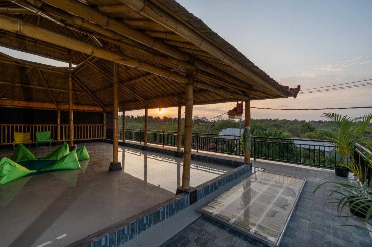 The Green Groves Hostel Nusa Lembongan  Bagian luar foto