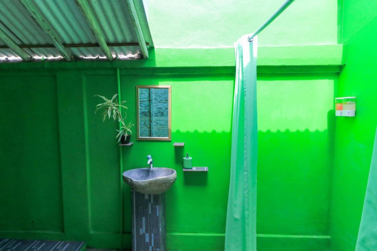 The Green Groves Hostel Nusa Lembongan  Bagian luar foto