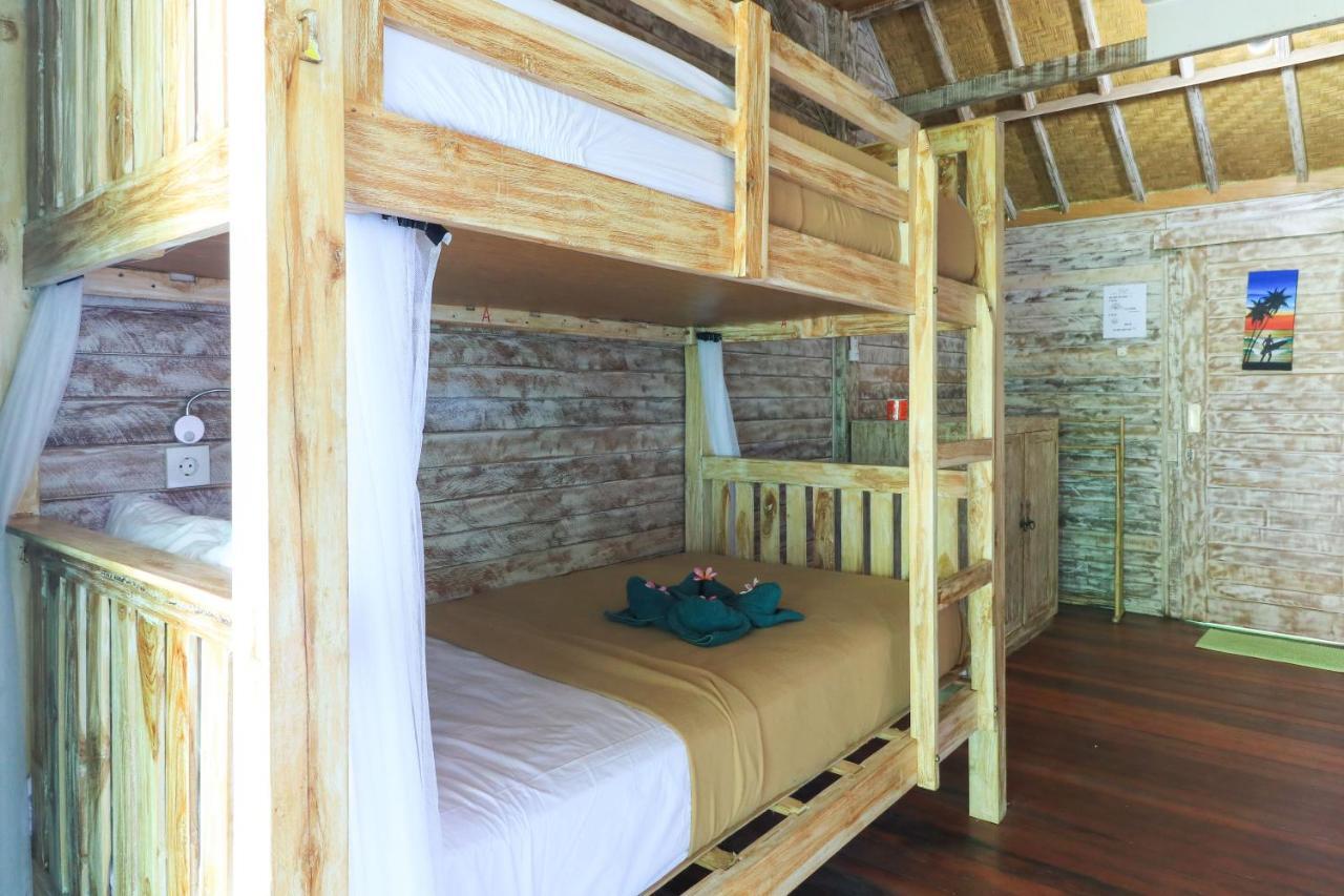 The Green Groves Hostel Nusa Lembongan  Bagian luar foto
