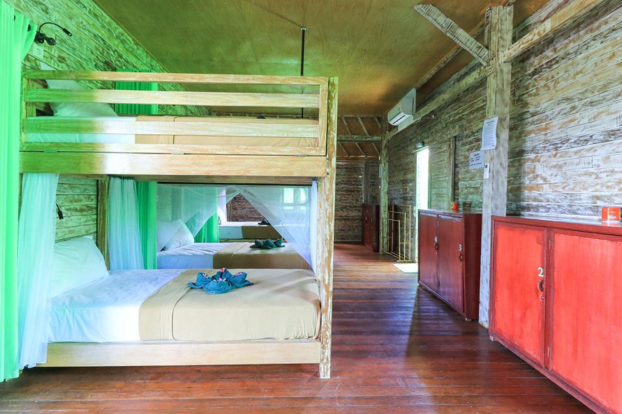 The Green Groves Hostel Nusa Lembongan  Bagian luar foto