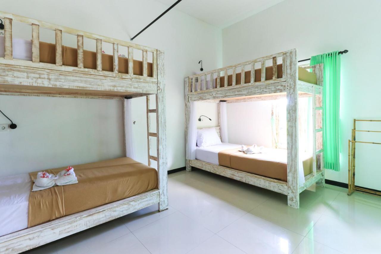 The Green Groves Hostel Nusa Lembongan  Bagian luar foto