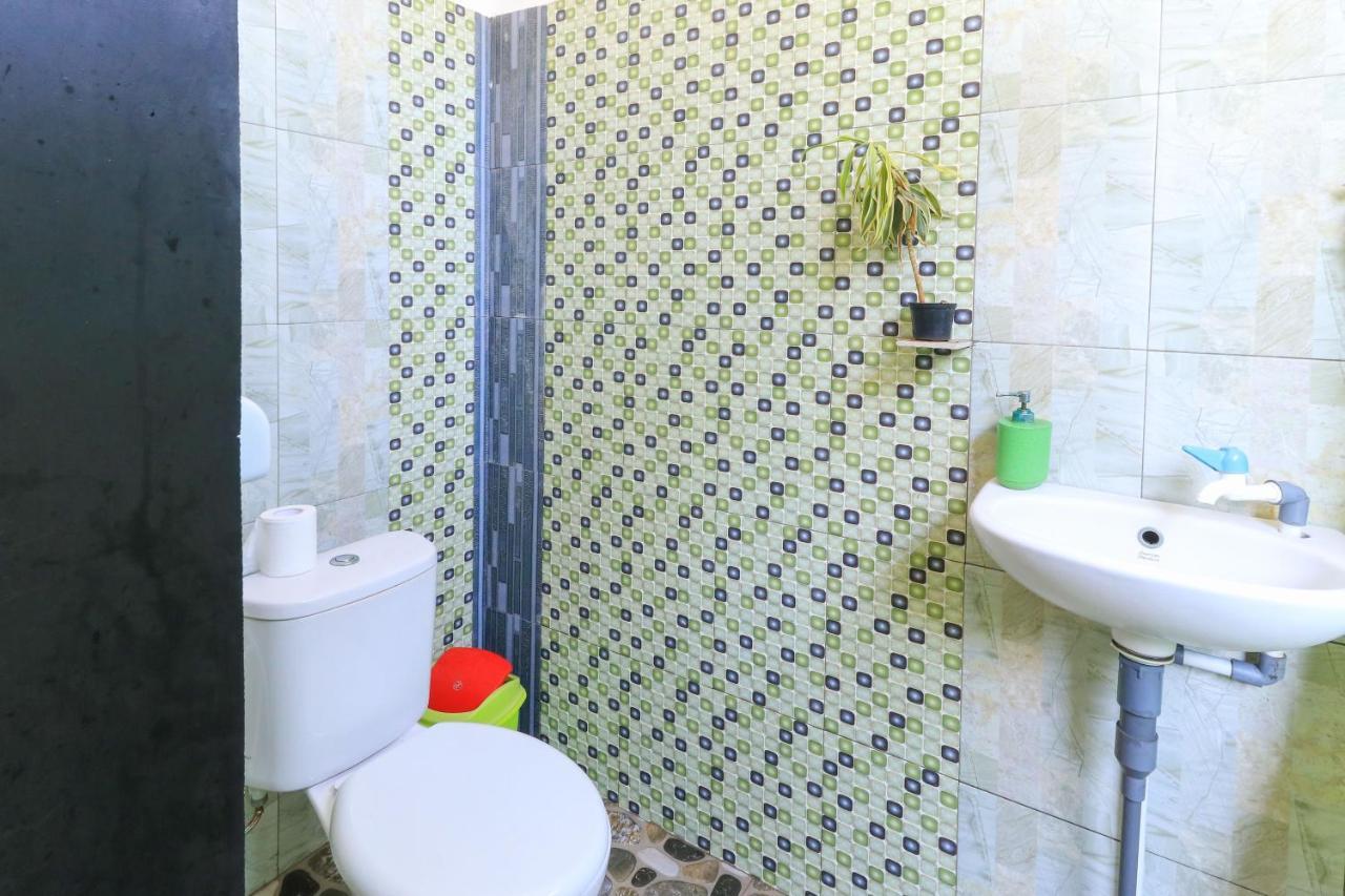 The Green Groves Hostel Nusa Lembongan  Bagian luar foto