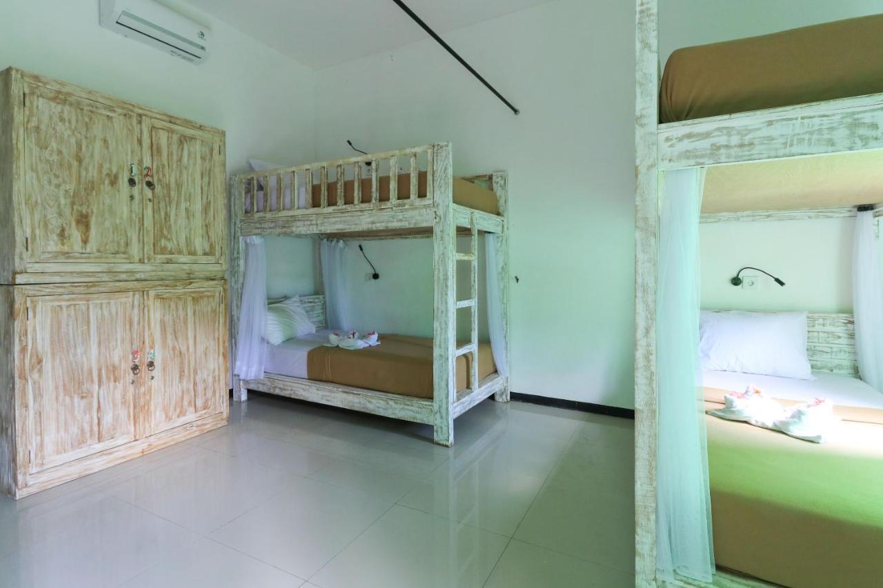 The Green Groves Hostel Nusa Lembongan  Bagian luar foto
