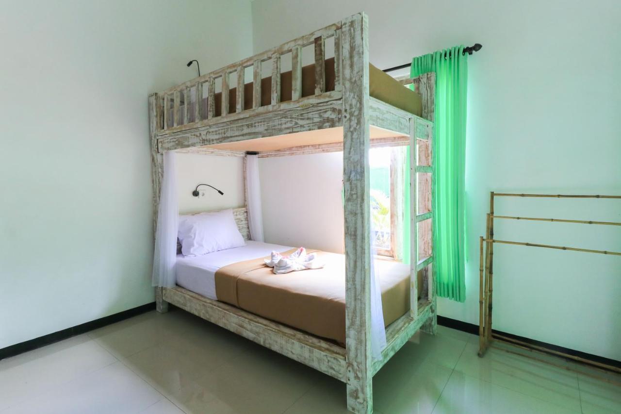 The Green Groves Hostel Nusa Lembongan  Bagian luar foto