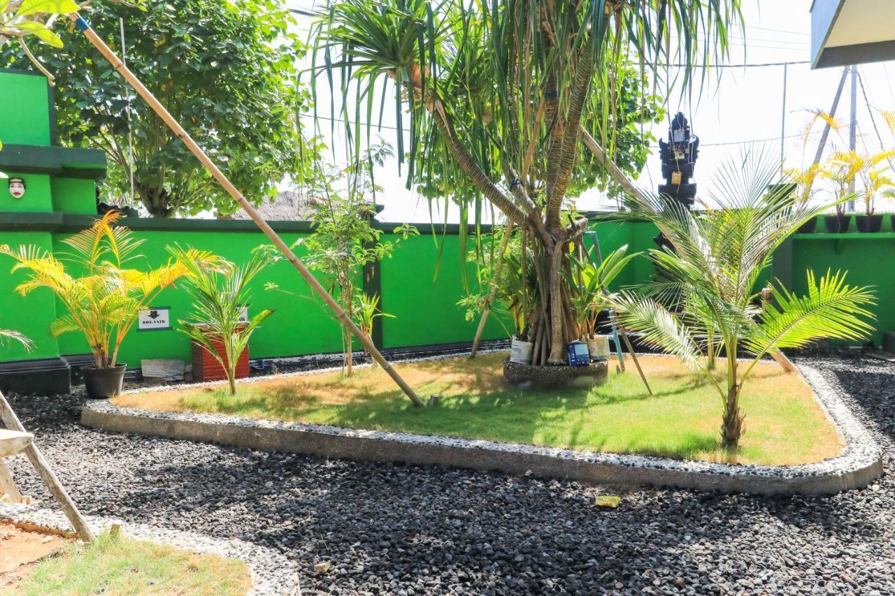 The Green Groves Hostel Nusa Lembongan  Bagian luar foto